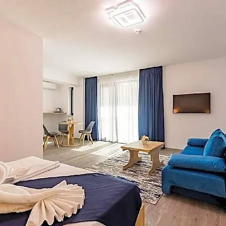 Eros 3*